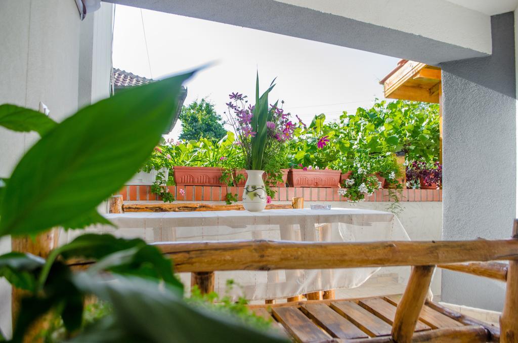 Guesthouse Juli Sapareva Banya Bagian luar foto