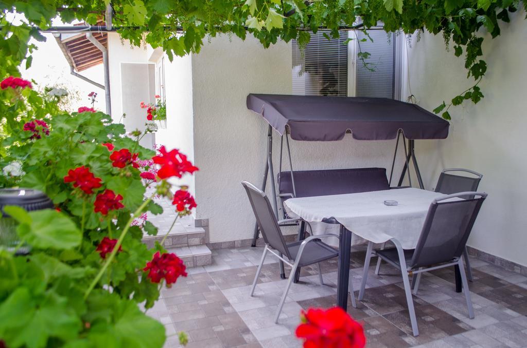 Guesthouse Juli Sapareva Banya Bagian luar foto